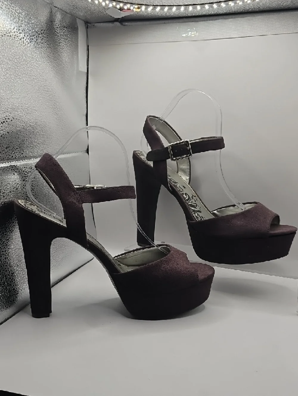 Brash Plum Suede Peep-Toe Platform Sandals Size 11